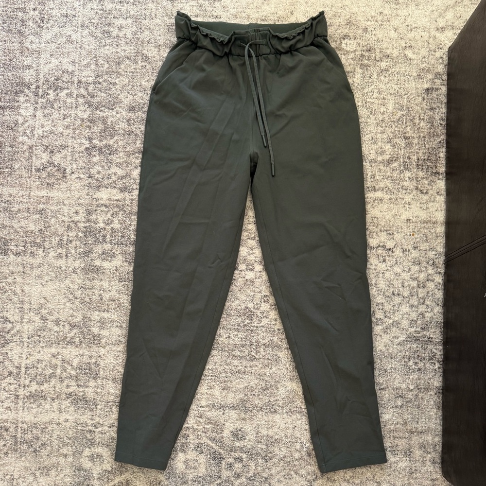 lululemon athletica Dark Green stretch high rise 7/8 pants